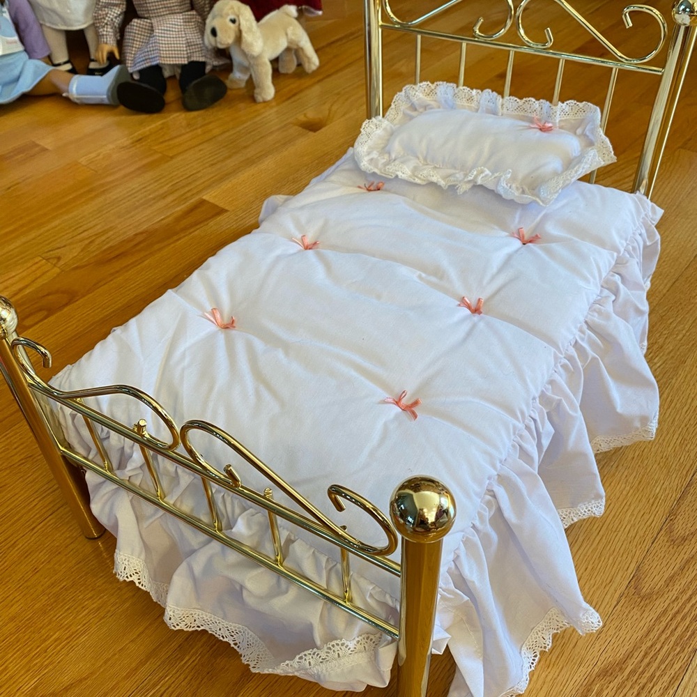 American Girl Samantha’s Bed
